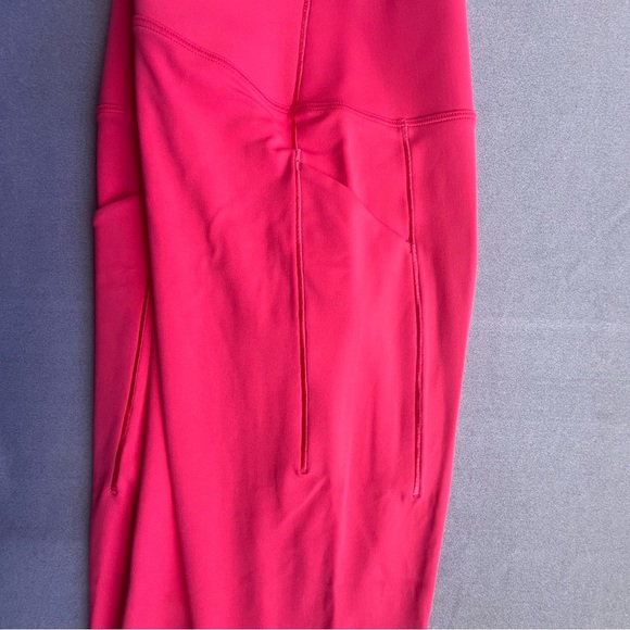 Nike Bright Pink Athletic Leggings - Picture 7 of 7